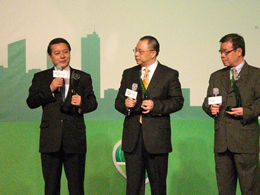 Representatives of the three award-winning enterprises, from left: Asahi Kasei Corp., Cummins (China) Investment Co., Ltd., and Alstom (China) Investment Ltd.