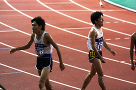 （男子10000m決勝2組）深津卓也、大西智也