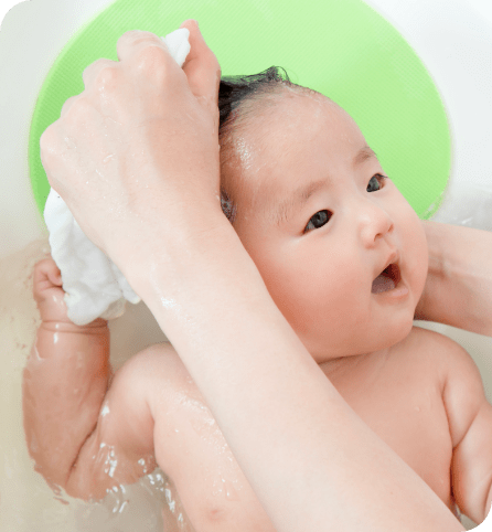 新生児の沐浴タオル