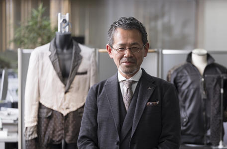 Interview with Tatsuji Kobayashi, President and CEO of L.TOP CO., LTD.
The functionality of Bemberg™ and the unique expressive properties of yarn dyeing produce lining unlike anything else