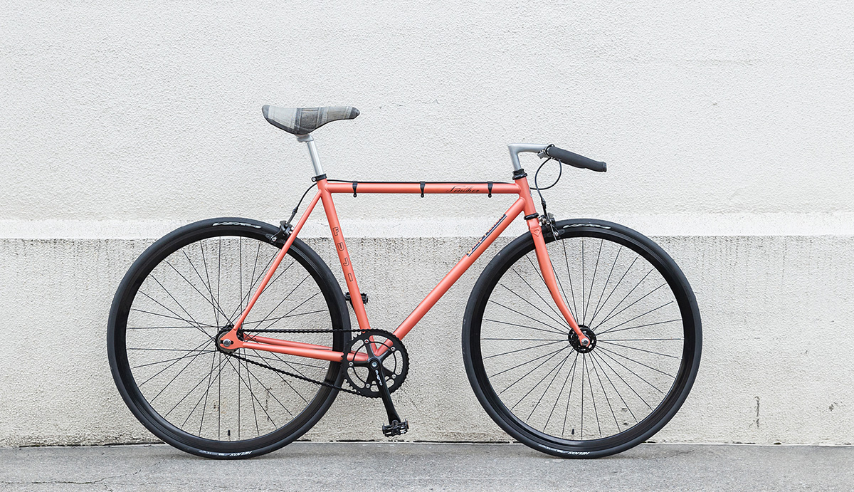 ヘーベルハウスLONGLIFE IS BEAUTIFUL FUJIBIKES競技用自転車のエントリーモデル『FEATHER（フェザー）』