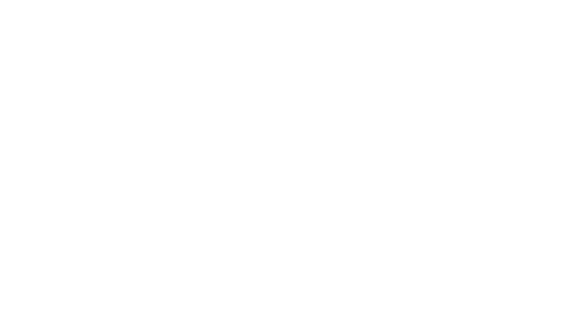 Skycottage　空に開けた広さのあるベランダ。大きな庇は、木陰の下にいるような心地よさを生みます。