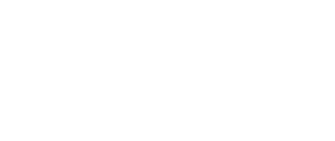 長年使い込んだお気に入りのテントをそれぞれに張り、ランタンのゆらめく光に包まれながら、持ち寄った食事を楽しむ。眠くなれば寝袋に潜り込んだり、時を忘れて朝まで語り合ったり。気楽で、かけがえのない時間がここには流れている。