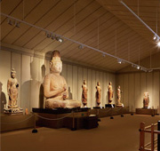 歴史的文化財などを保存する「寺」