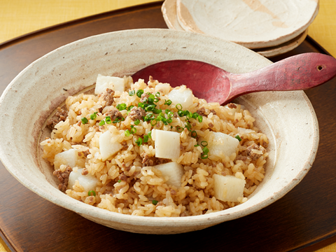 牛そぼろと長芋の炊き込みごはん