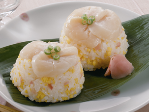 卵とホタテの飾り寿司